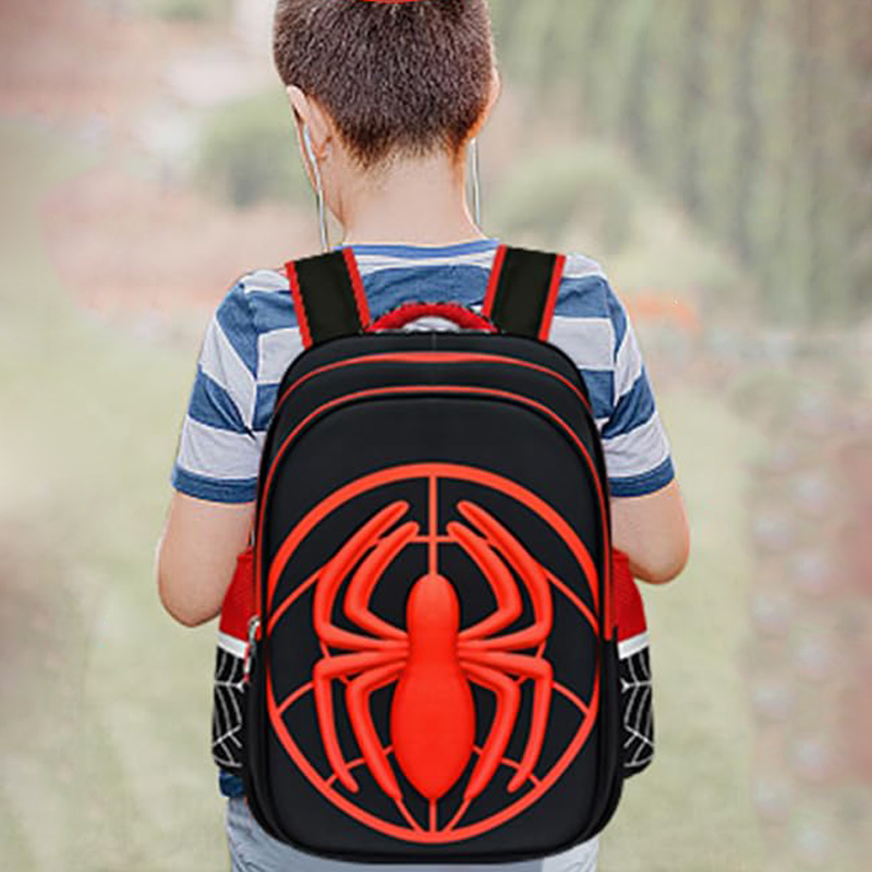 Embroidery Ideas - Mochila de moda para chico, bolso