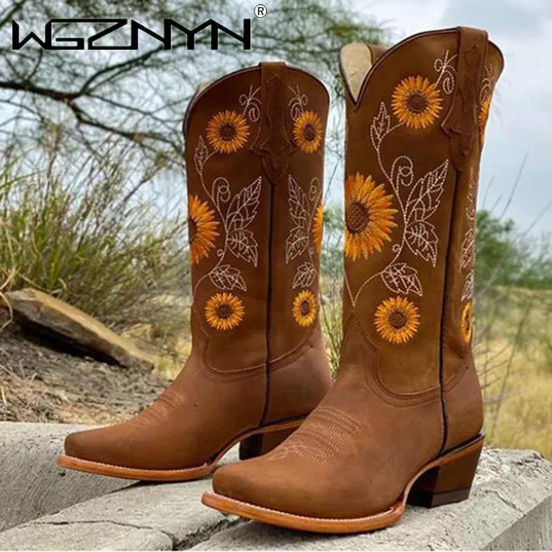 Botas bordadas de color marrón - Embroidery On Leather reseña y precio